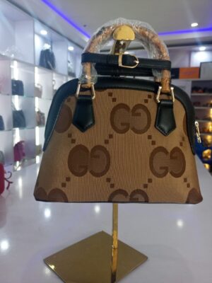 cc51c351-e29c-4bf1-9824-5cca9c1211e6 small size bag
